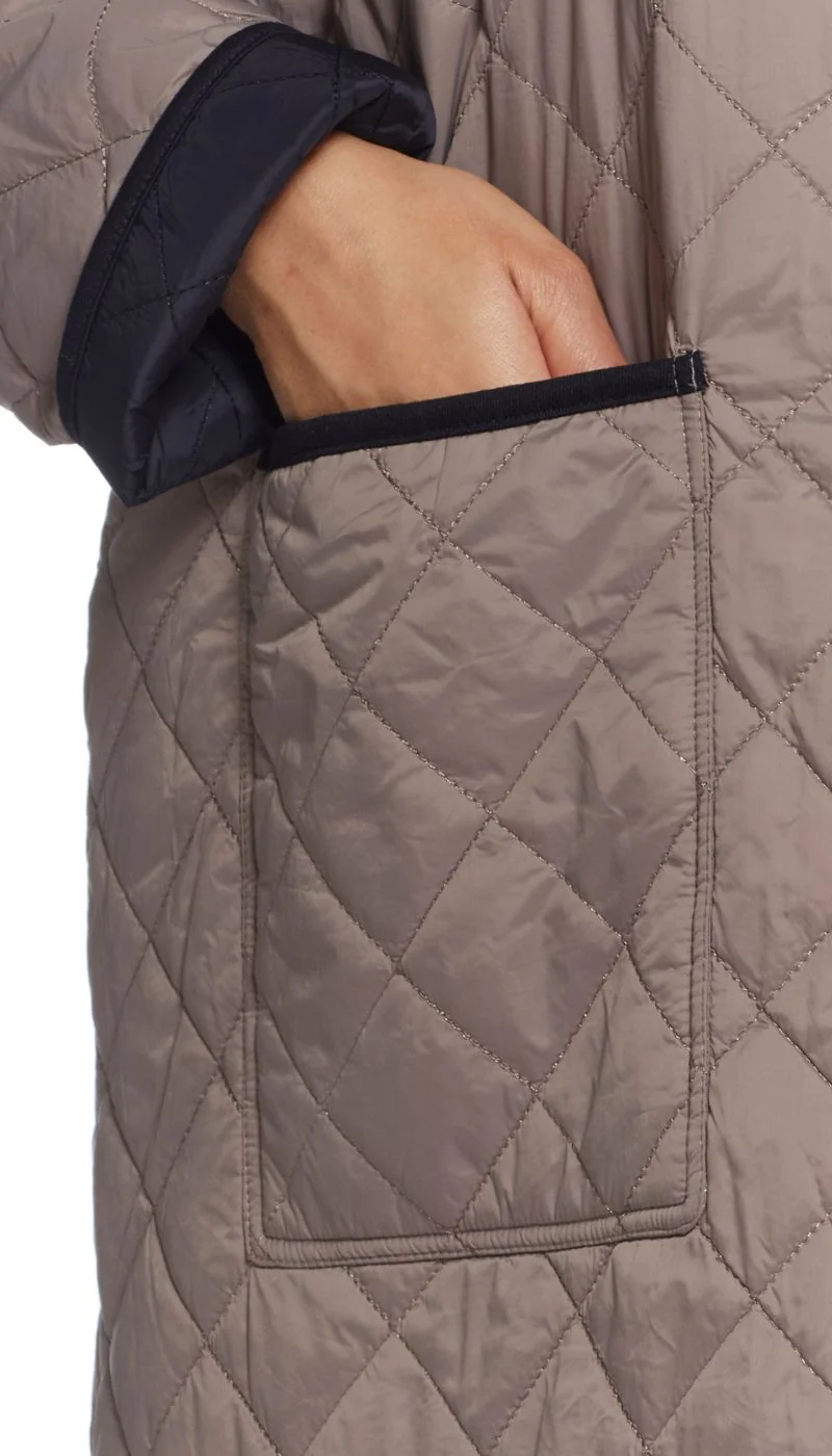 REVERSIBLE HOODED DUFFLE - Image 28